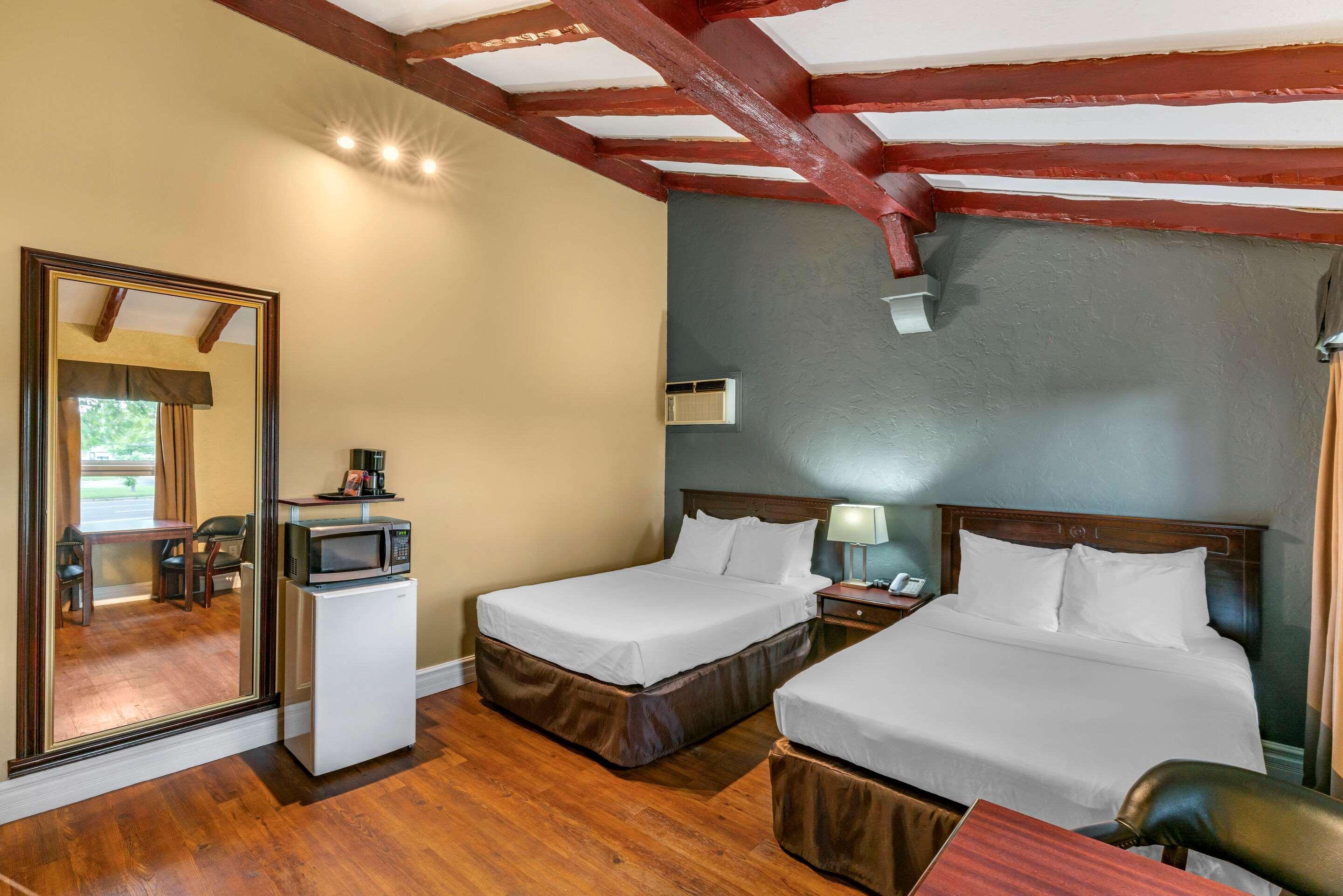 Econo Lodge Броссар Екстер'єр фото